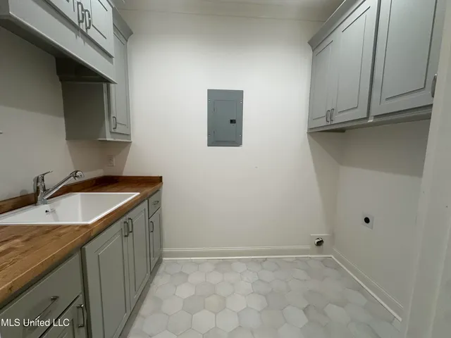 $371,990 | 444 Aurora Circle, Canton, MS 39046