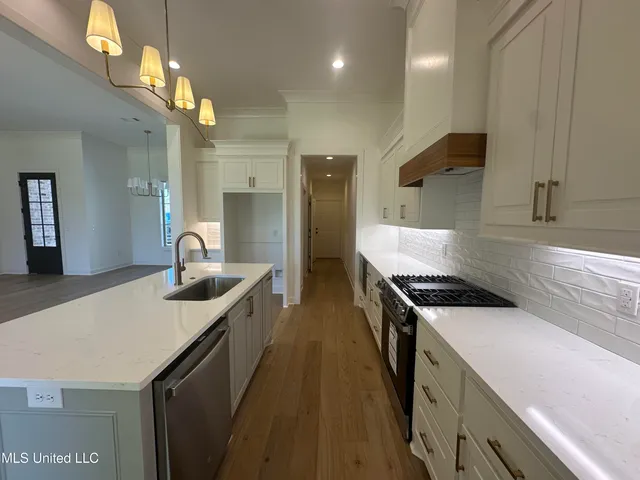 $371,990 | 444 Aurora Circle, Canton, MS 39046