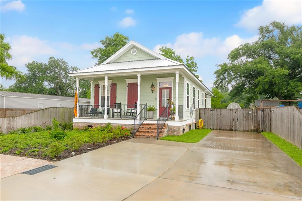722 Luling Avenue Luling, LA 70070 - Photo 2 of 16