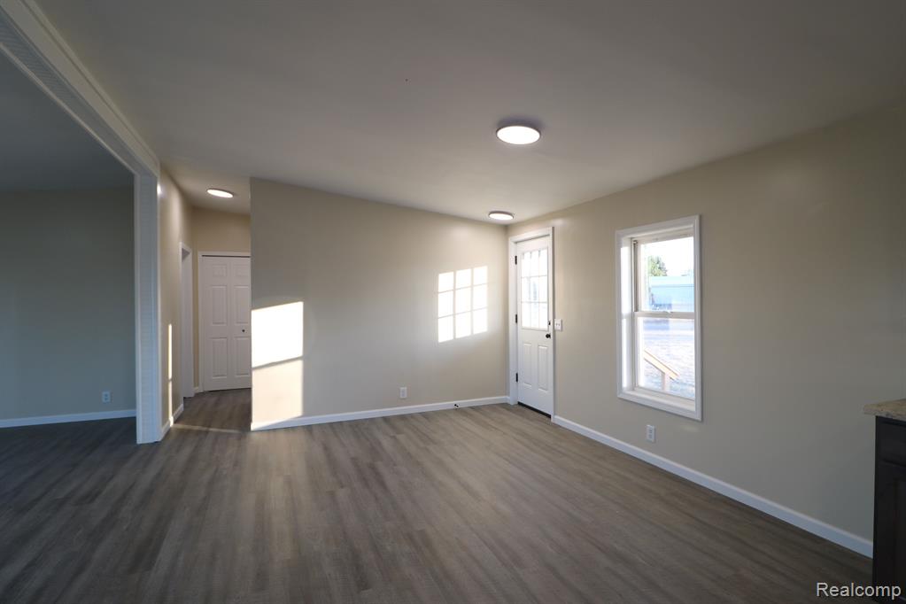 3218 McKillop Road North Branch, MI 48461 - Photo 11 of 20 Gallery Image 11