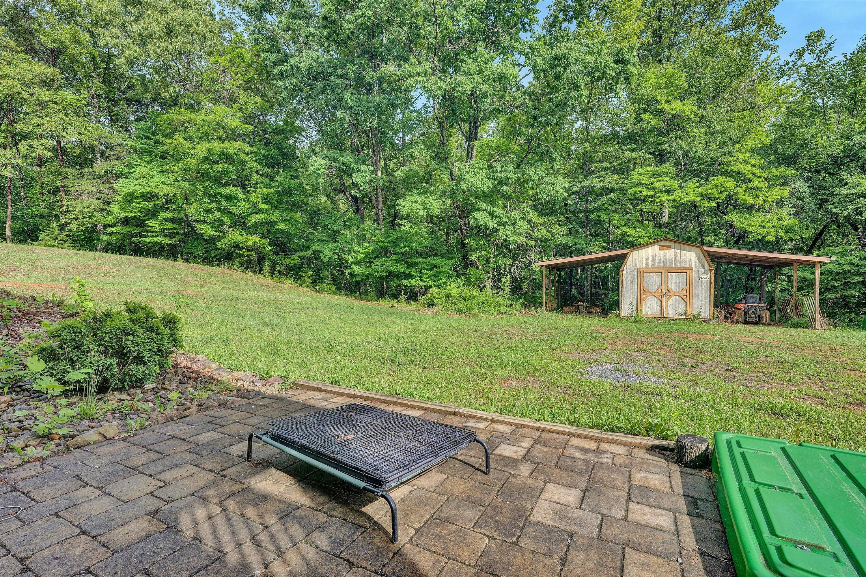 1550 Vernon Lane Blue Ridge, VA 24064 - Photo 30 of 45 29-SGP-00973