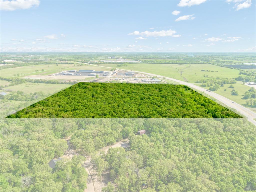 286 Northeast Loop 286 Paris, TX 75460 - Photo 2 of 17 a view of an ocean and beach