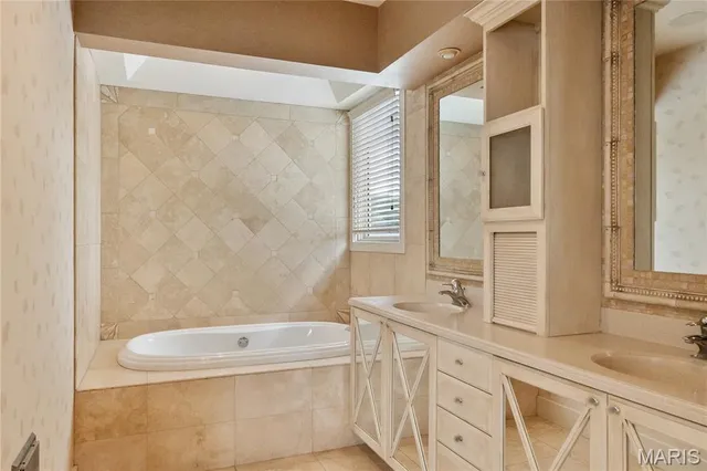 $490,000 | 2308 Kenneth Drive, Cape Girardeau, MO 63701