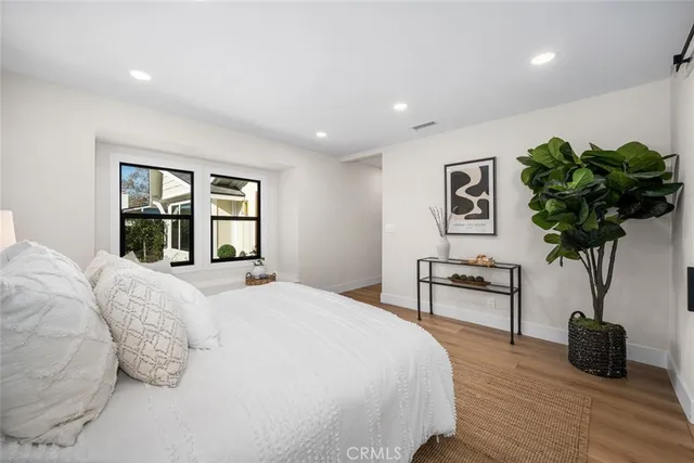 $2,199,999 | 12672 Foster Road, Rossmoor, CA 90720