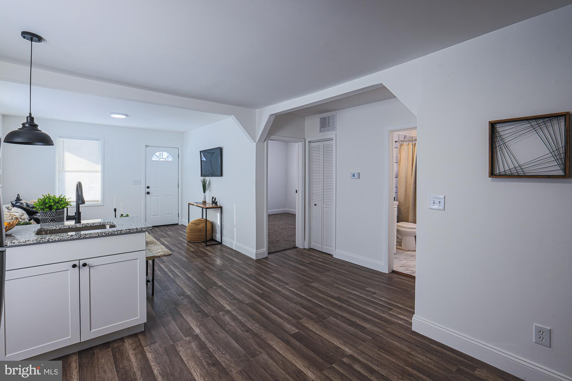 1849 Portship Road Dundalk, MD 21222 - Photo 5 of 18