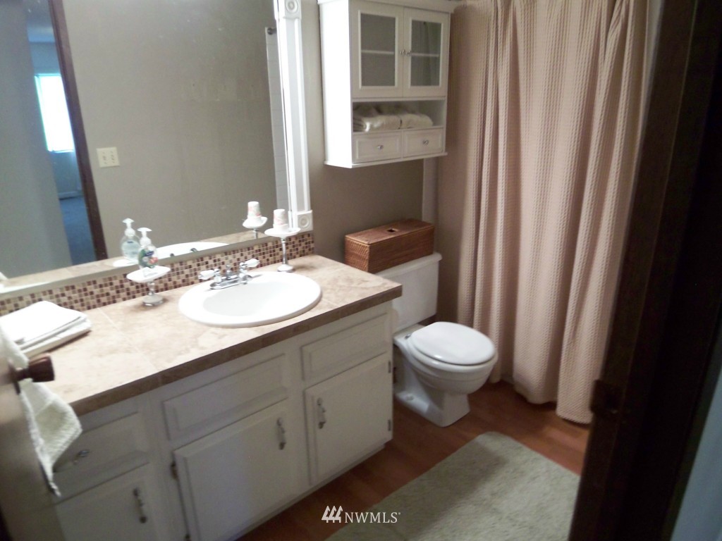 11020 Southeast 183rd Place Renton, WA 98055 - Photo 8 of 12 Gallery Image 8