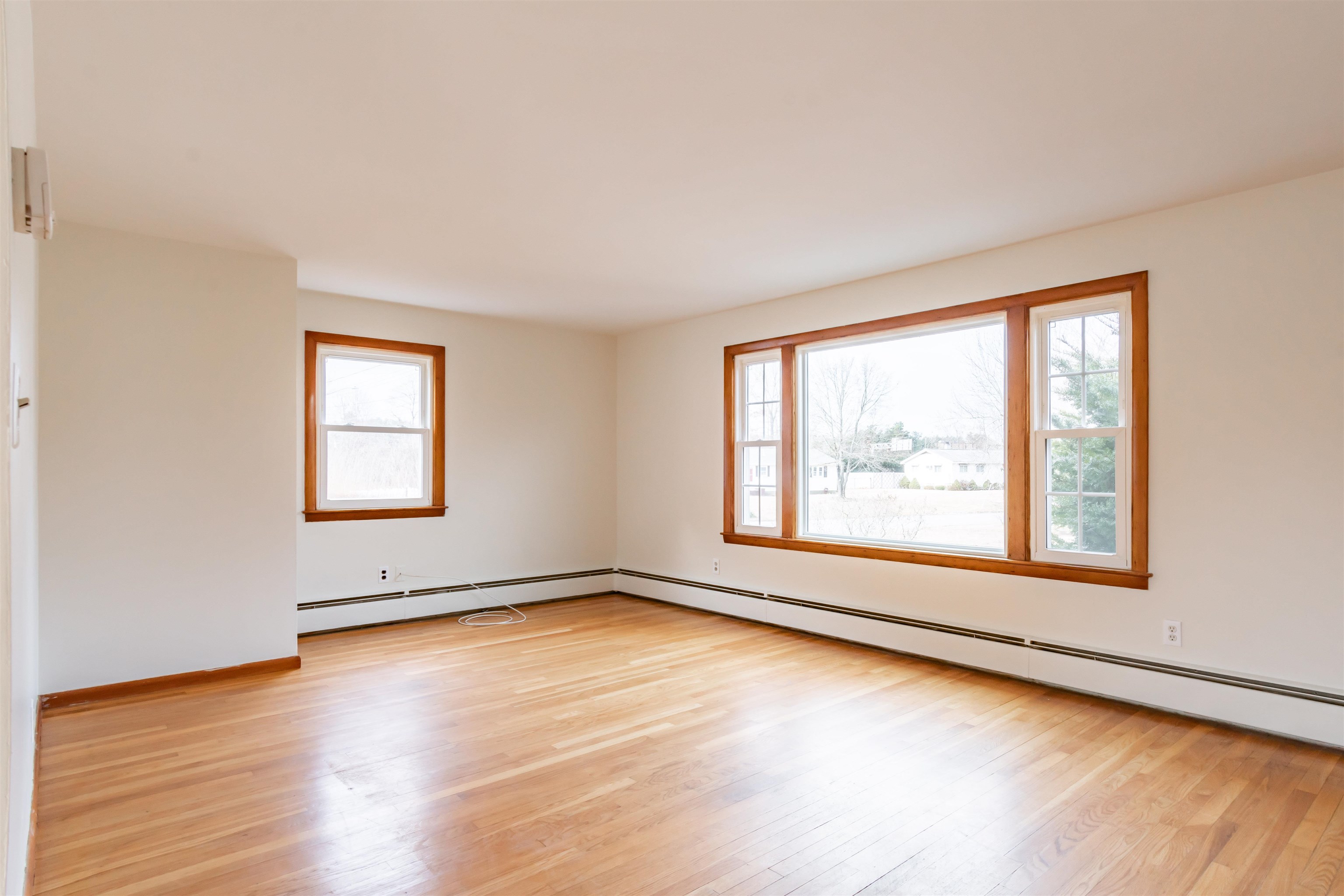 20 Fox Meadow Road Nashua, NH 03060 - Photo 3 of 26