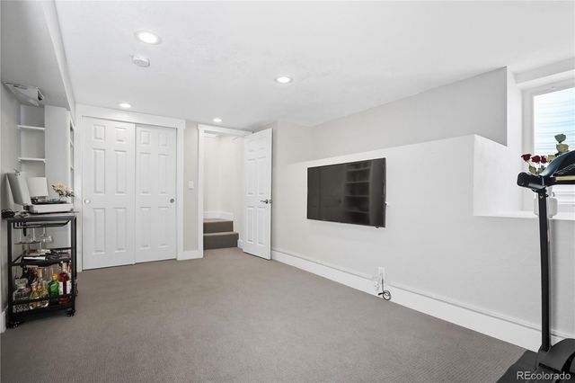 a view of livingroom with hardwood