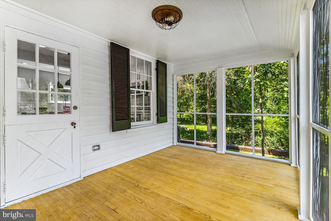 5016 Wetheredsville Road Baltimore, MD 21207 - Photo 15 of 57