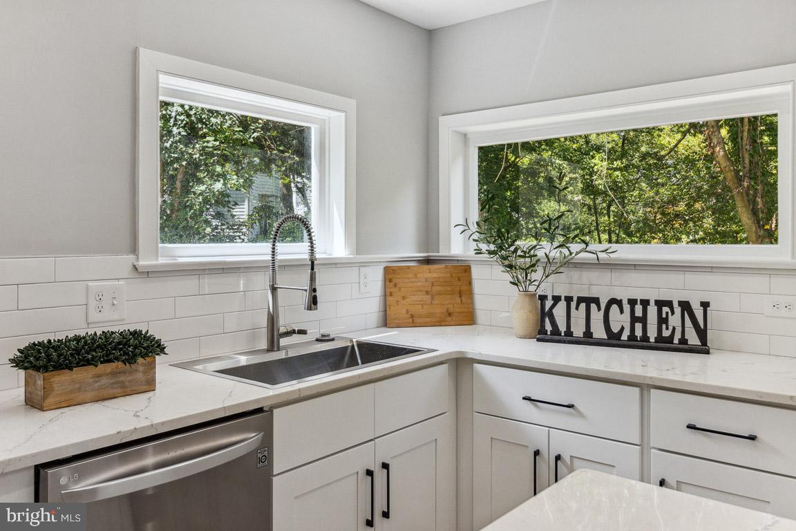 5016 Wetheredsville Road Baltimore, MD 21207 - Photo 20 of 57