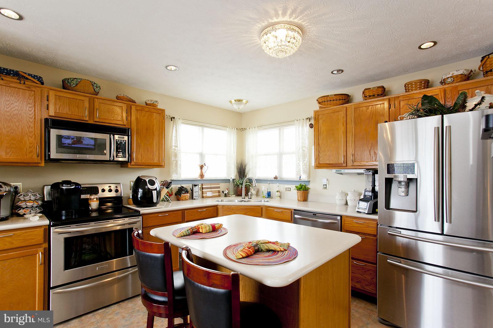 309 Stonehenge Road Winchester, VA 22601 - Photo 7 of 24 Kitchen