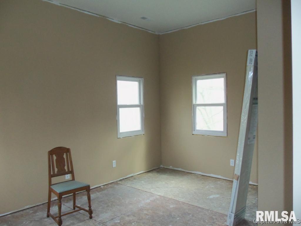 5841 North Walnut St Road Springfield, IL 62707 - Photo 8 of 13 Gallery Image 8