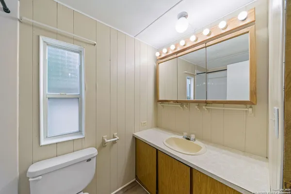 $999 | 1506 Honeysuckle Lane, New Braunfels, TX 78130