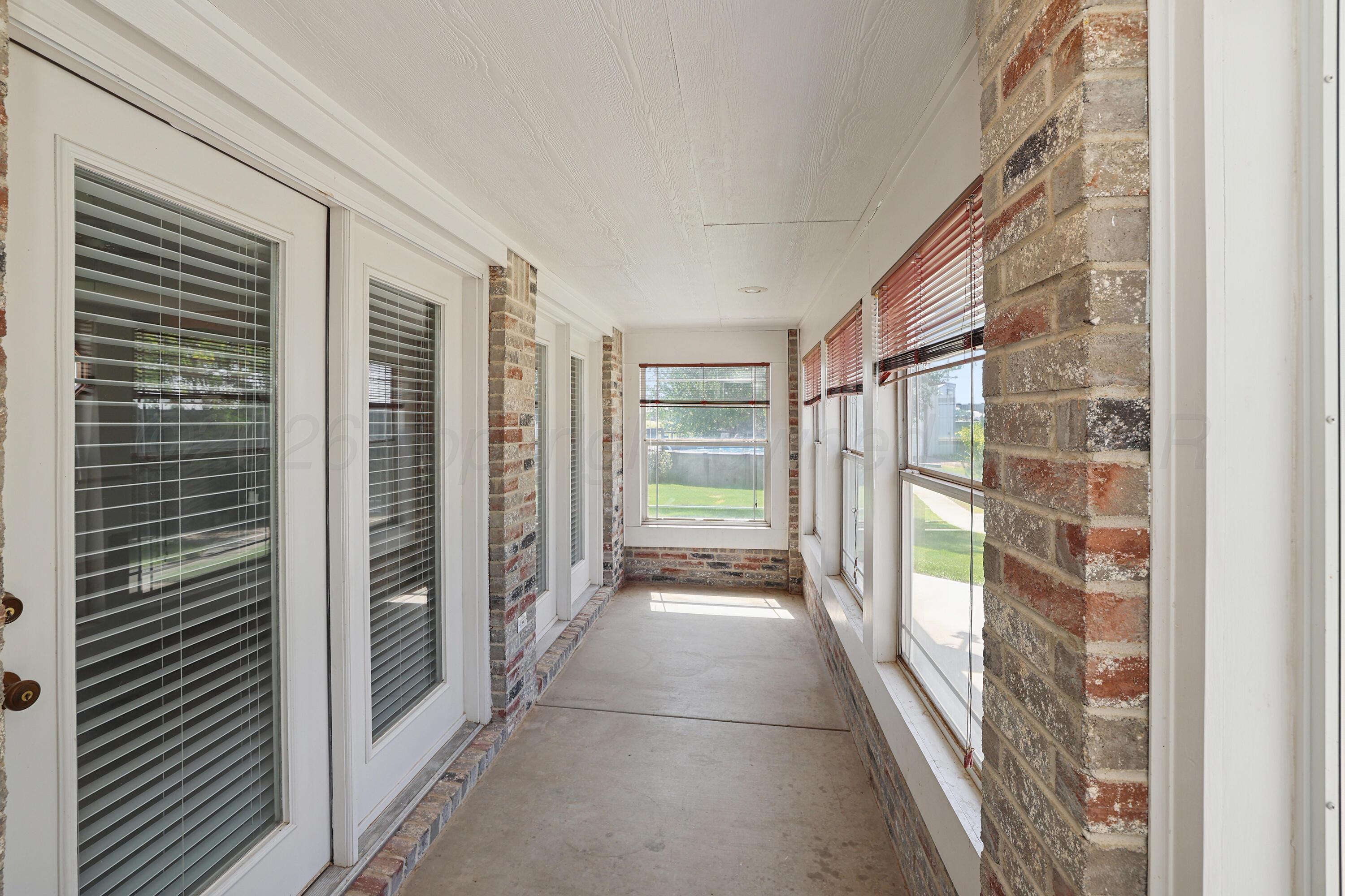 5621 White Fence Road Canyon, TX 79015 - Photo 33 of 56 33-Sunroom