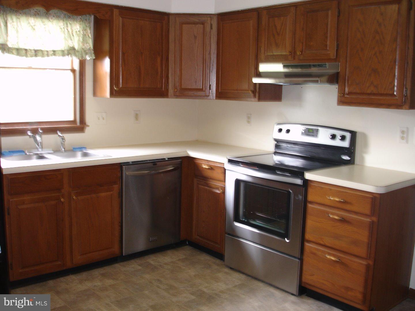 6446 West Denneys Road Dover, DE 19901 - Photo 6 of 24 Kitchen