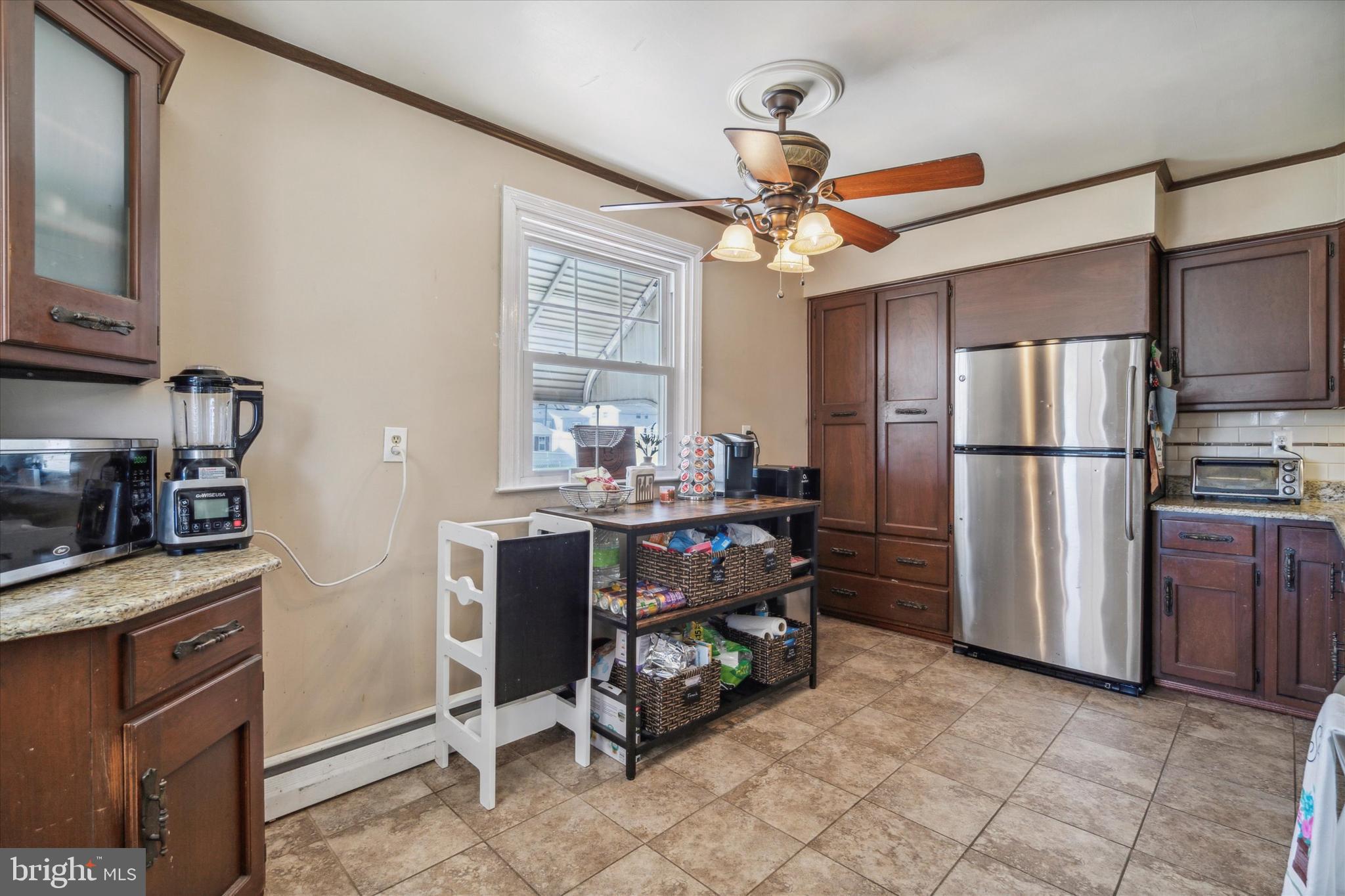 864 Medway Road Philadelphia, PA 19115 - Photo 18 of 25 Kitchen