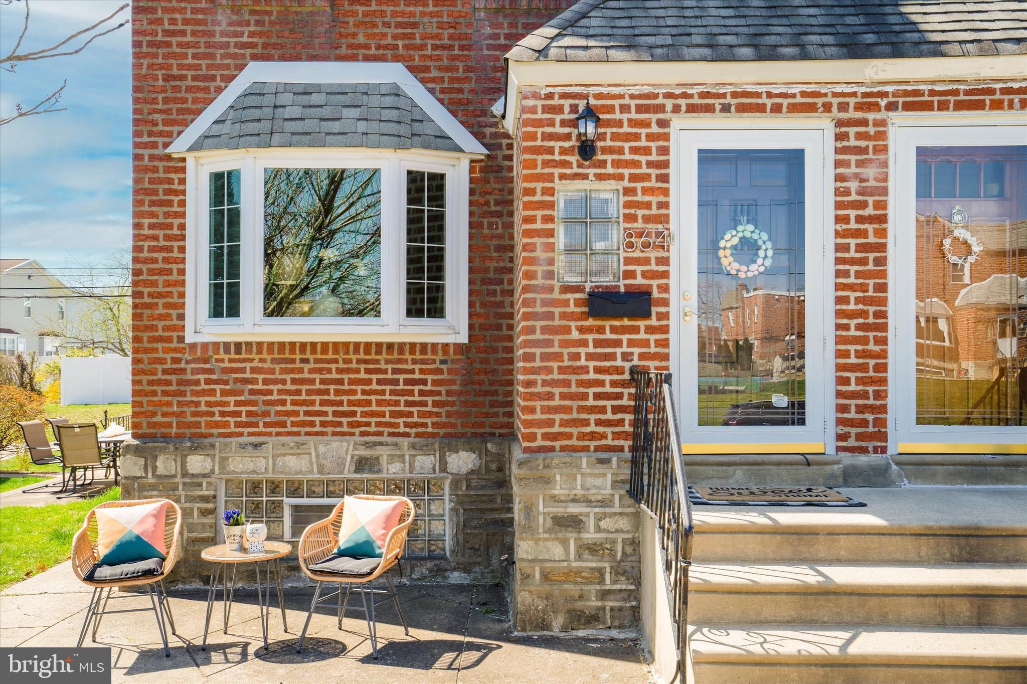 864 Medway Road Philadelphia, PA 19115 - Photo 2 of 25 Front