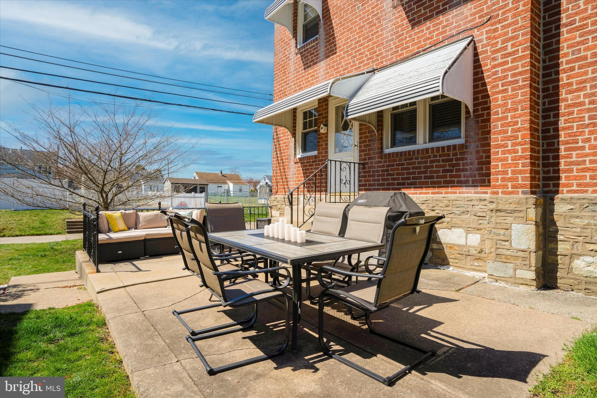 864 Medway Road Philadelphia, PA 19115 - Photo 4 of 25 Side Patio