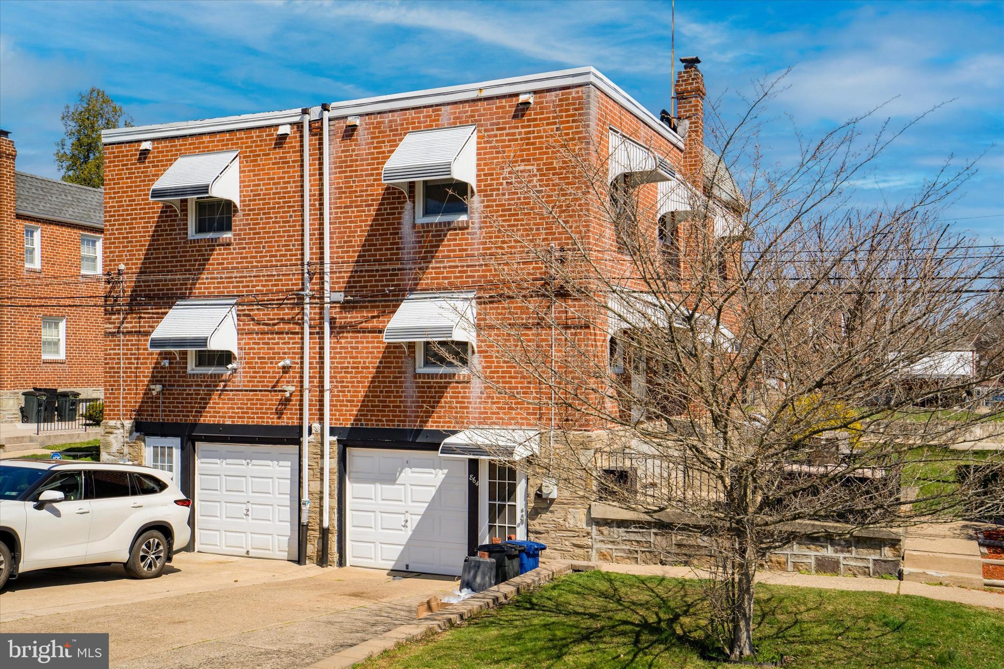 864 Medway Road Philadelphia, PA 19115 - Photo 7 of 25 Rear