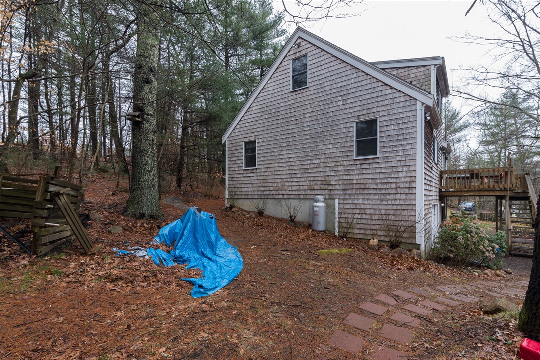 85 Tripps Corner Road Exeter, RI 02822 - Photo 5 of 43