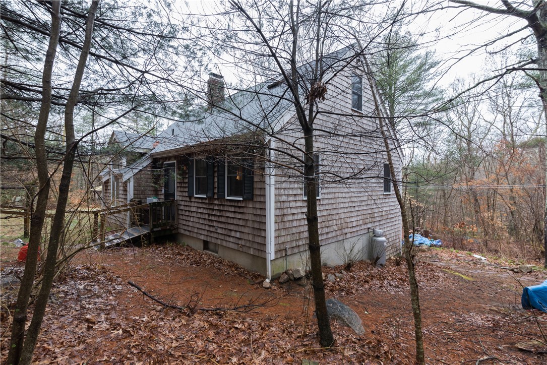 85 Tripps Corner Road Exeter, RI 02822 - Photo 6 of 43