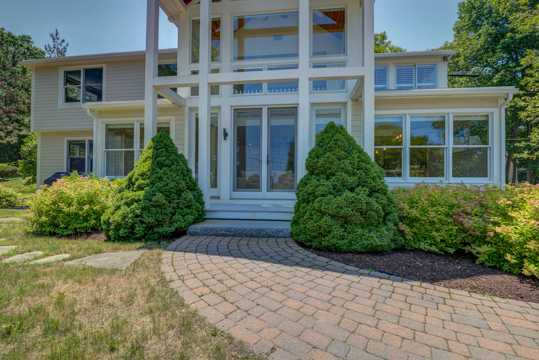 989 Shore Road Cape Elizabeth, ME 04107 - Photo 11 of 68 11