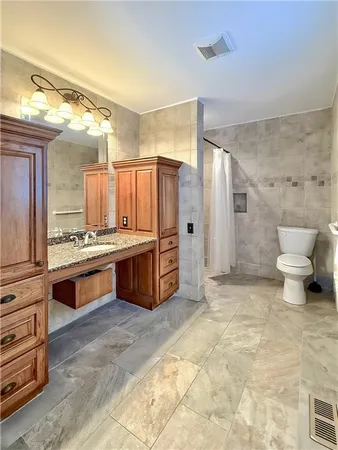 $345,000 | 5501 5200 Road, Cherryvale, KS 67335