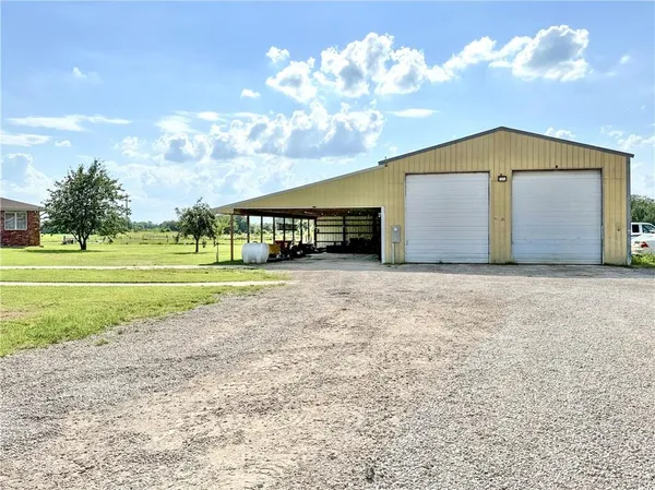 $345,000 | 5501 5200 Road, Cherryvale, KS 67335