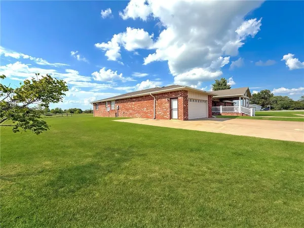 $345,000 | 5501 5200 Road, Cherryvale, KS 67335