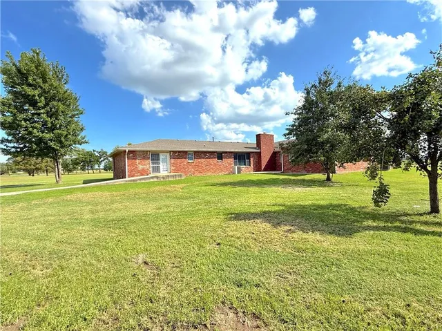$345,000 | 5501 5200 Road, Cherryvale, KS 67335