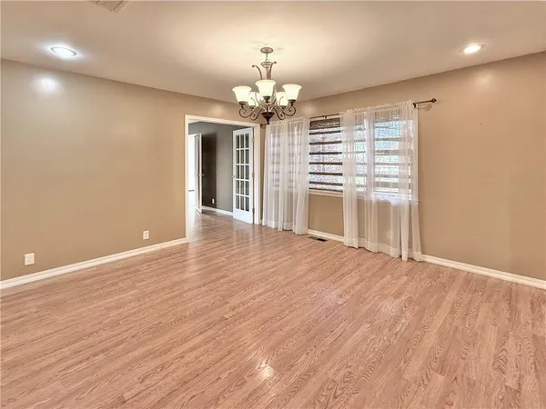 $345,000 | 5501 5200 Road, Cherryvale, KS 67335