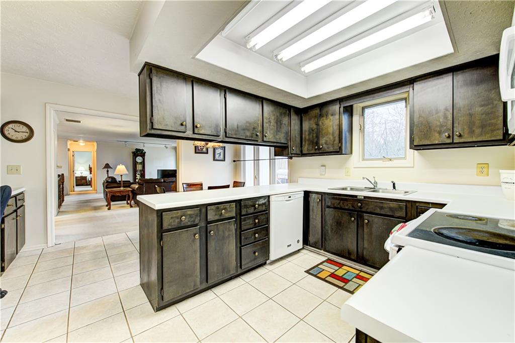 7337 Lafayette Road Indianapolis, IN 46278 - Photo 15 of 43 Gallery Image 15