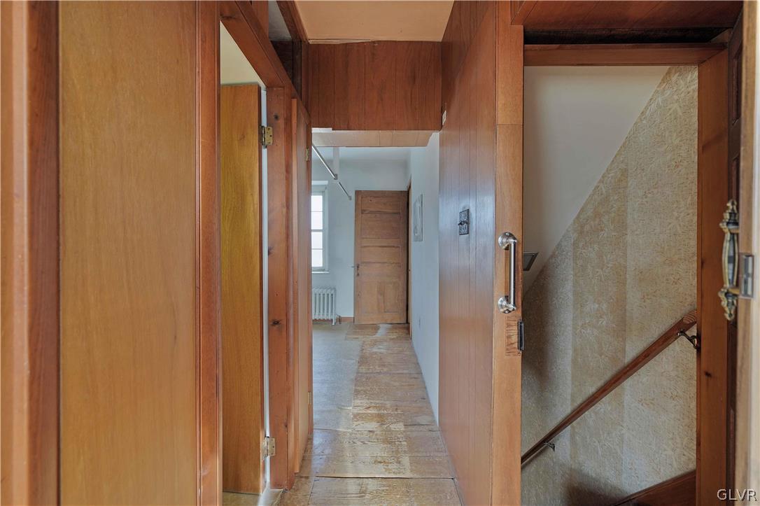 4283 Lanark Road Center Valley, PA 18034 - Photo 17 of 34 2nd flr hallway