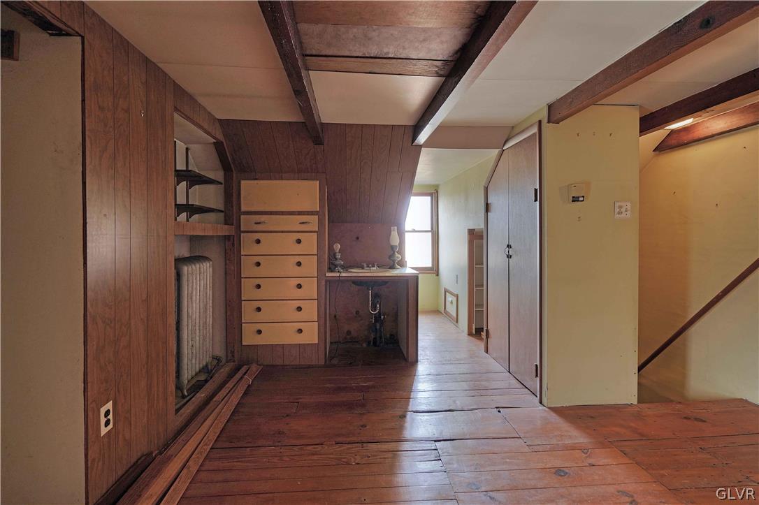 4283 Lanark Road Center Valley, PA 18034 - Photo 27 of 34 3rd flr BR (w/sink)