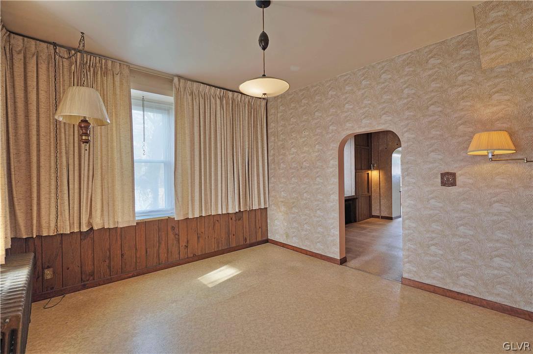 4283 Lanark Road Center Valley, PA 18034 - Photo 4 of 34 Gallery Image 4