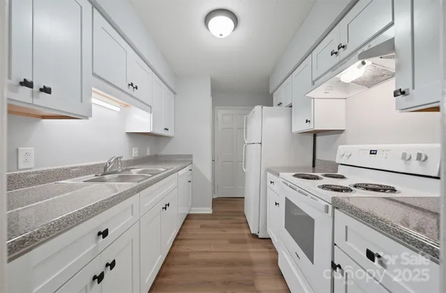 $224,000 | 824 6th Street Northwest, Unit 5, Hickory, NC 28601