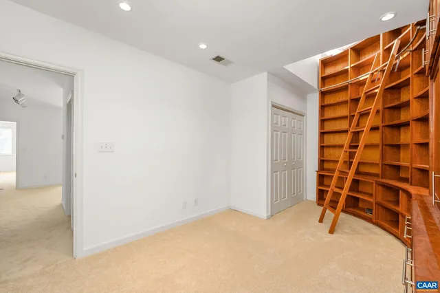 $519,000 | 408 East Market Street, Unit 305, Charlottesville, VA 22902