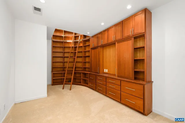 $519,000 | 408 East Market Street, Unit 305, Charlottesville, VA 22902