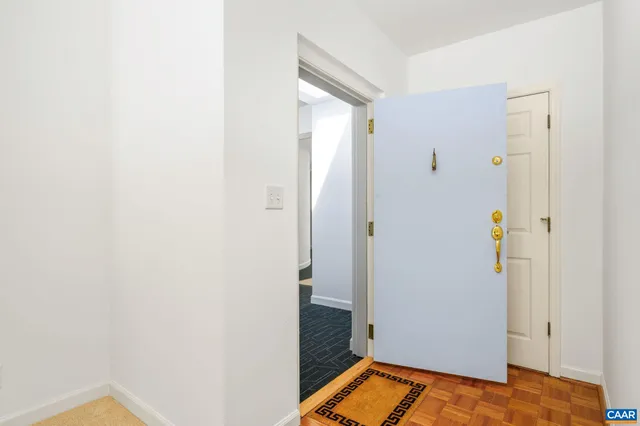 $519,000 | 408 East Market Street, Unit 305, Charlottesville, VA 22902