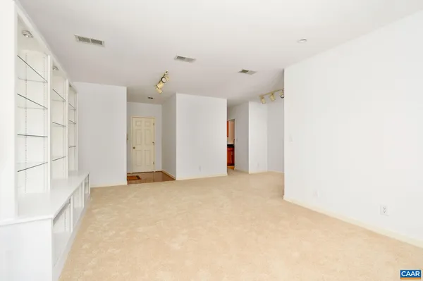 $519,000 | 408 East Market Street, Unit 305, Charlottesville, VA 22902