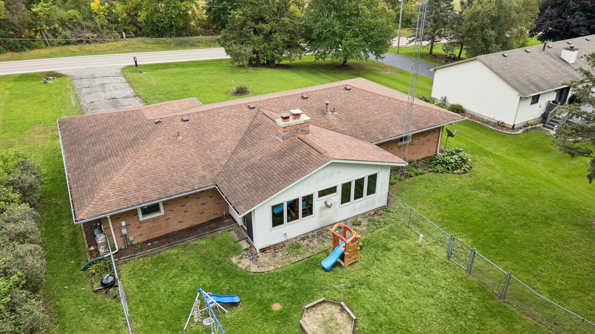 8598 Olson Road Belvidere, IL 61008 - Photo 4 of 32 Gallery Image 4