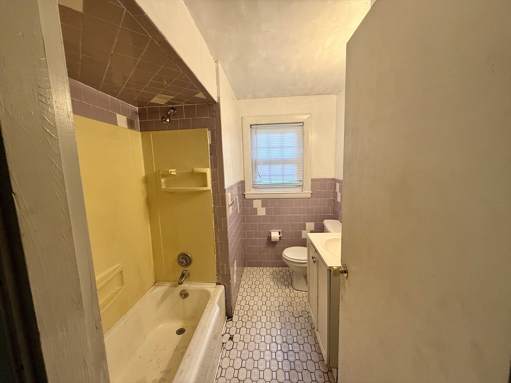 5 Delmar Road Medway, MA 02053 - Photo 10 of 15