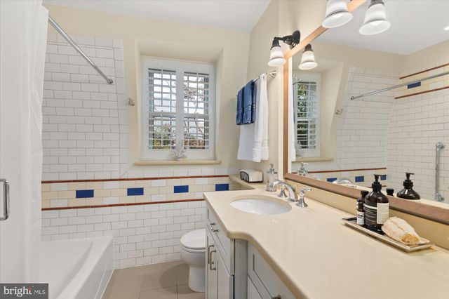 $720,000 | 3565 South Stafford Street, Unit A, Arlington, VA 22206