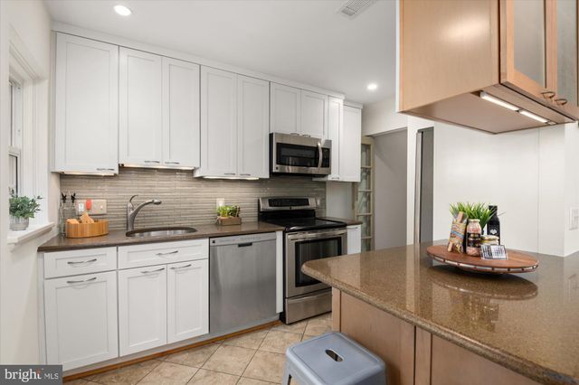 $720,000 | 3565 South Stafford Street, Unit A, Arlington, VA 22206