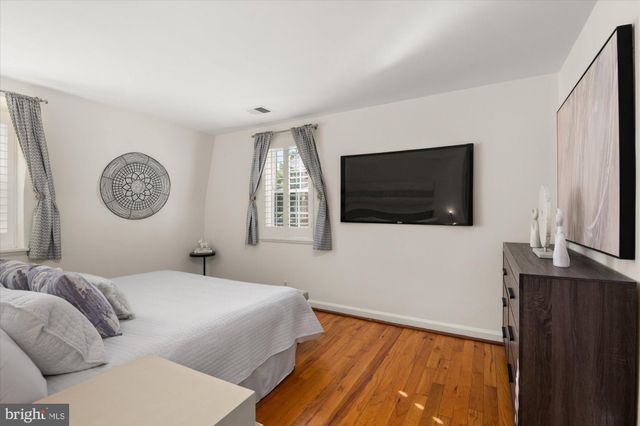 $720,000 | 3565 South Stafford Street, Unit A, Arlington, VA 22206