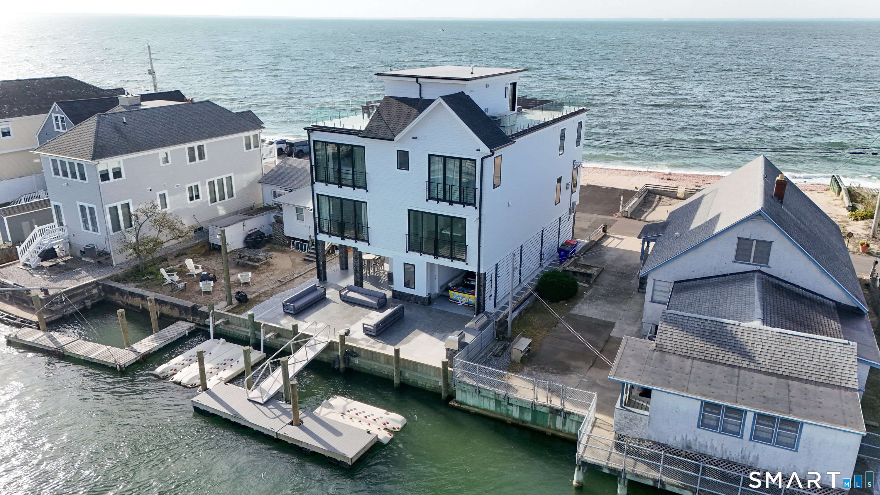 2268 Fairfield Beach Road Fairfield, CT 06824 - Photo 9 of 36 Gallery Image 9