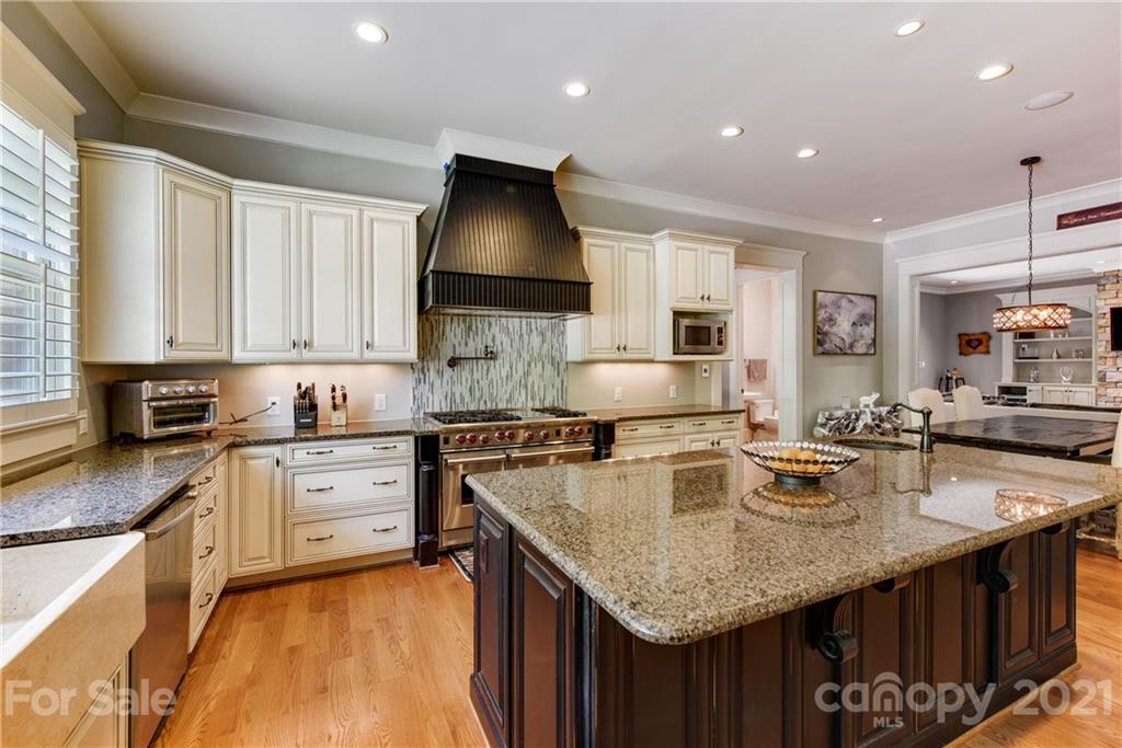 4532 Sharon View Road Charlotte, NC 28226 - Photo 12 of 44 Gallery Image 12