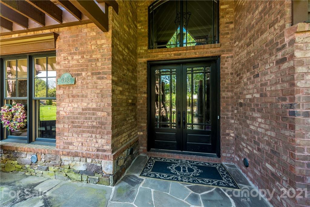 4532 Sharon View Road Charlotte, NC 28226 - Photo 4 of 44 Gallery Image 4