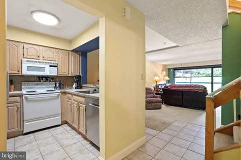 $269,900 | 1704 North Park Drive, Unit A313, Wilmington, DE 19806