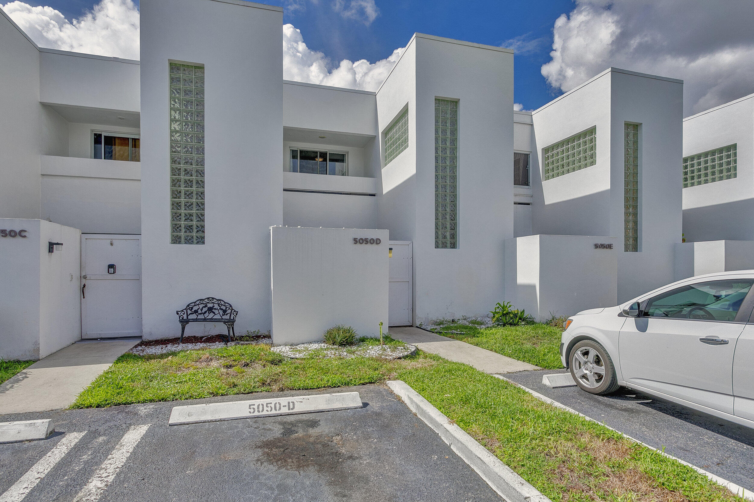 5050 Elmhurst Road, Unit D West Palm Beach, FL 33417 - Photo 2 of 28 Front 1